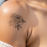 Große Rosen Blüte Tattoo