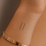 Sternzeichen Wassermann Tattoo