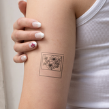 Blumen Polaroid Tattoo