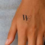 Schmetterling mit Initialen Tattoo (A-Z)